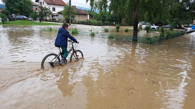 Първа жертва на наводненията от последните дни в България Мъж