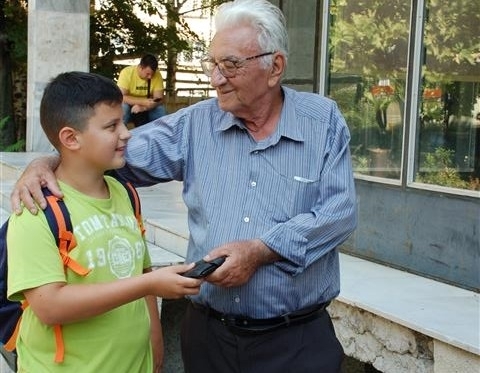 11 годишно момче от Монтана върна на собственика портмоне с 1205