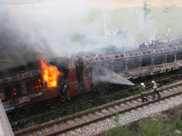 Пожар в жп вагон на пътнически влак е гасен снощи