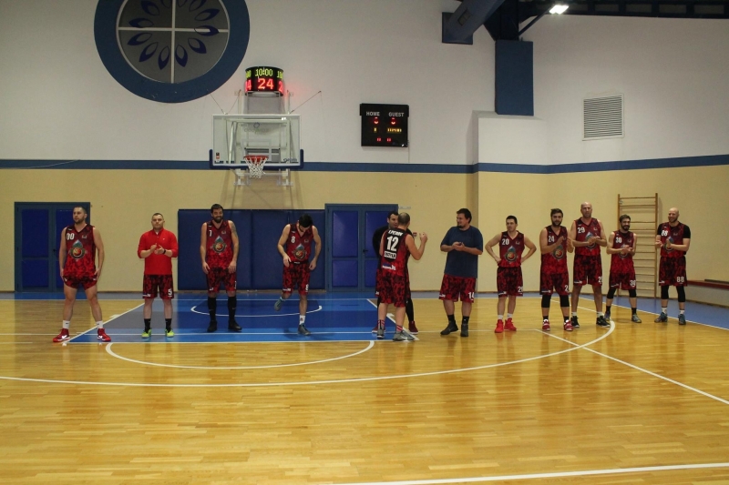 Отборът на Норт Уест Онлайн Машини разби Торнадо с 53 82 13 22