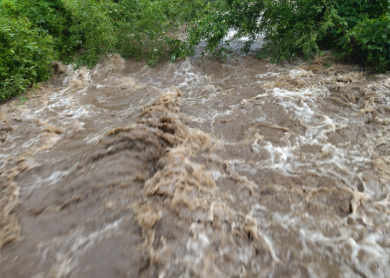 Река Шугла е излязла от коритото си нощес научи агенция