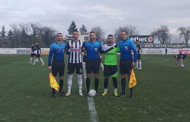 "Локомотив" /Горна Оряховица/ съсипа с 8:0 дубъла на "Ботев" /Враца/