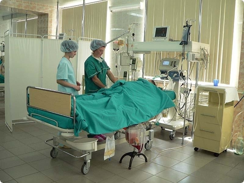 Кървава Коледа! Полицай от АЕЦ Козлодуй преби почти до смърт жена си във Враца, едва не я застреля
