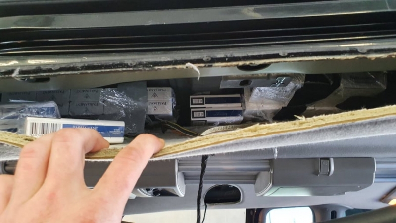 Униформени намериха контрабандни цигари в колата на мъж от Видин