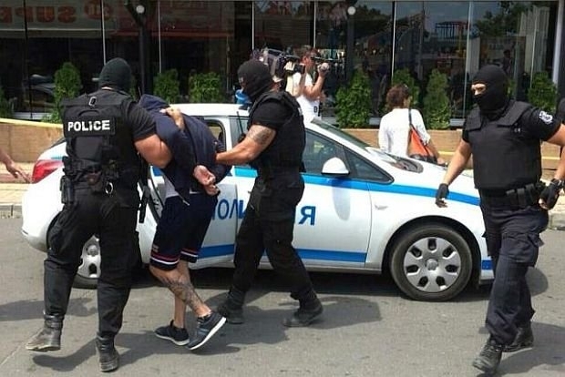Полицаите на ГКПП - Видин са задържали мъж, опитал да