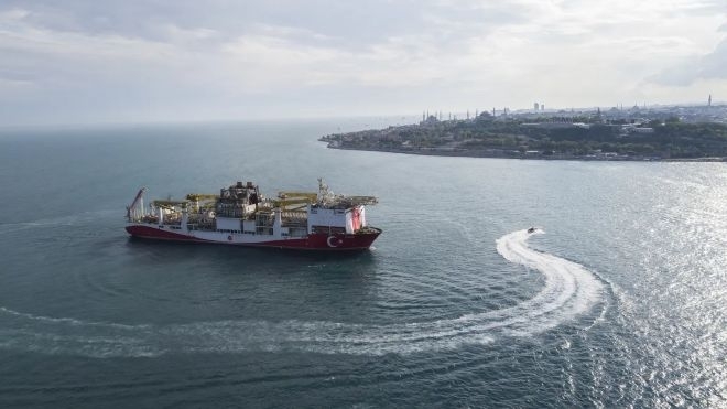 Турция свива вноса на руски петрол поради украинските атаки в Черно море
