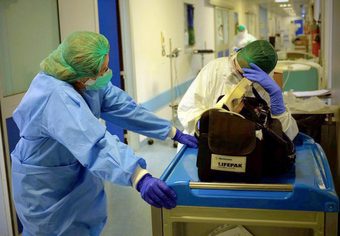 Броят на заразените с COVID 19 медици в Италия надхвърли 2000