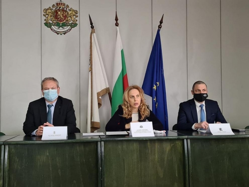 От днес туроператорите могат да подават заявления за кандидатстване по