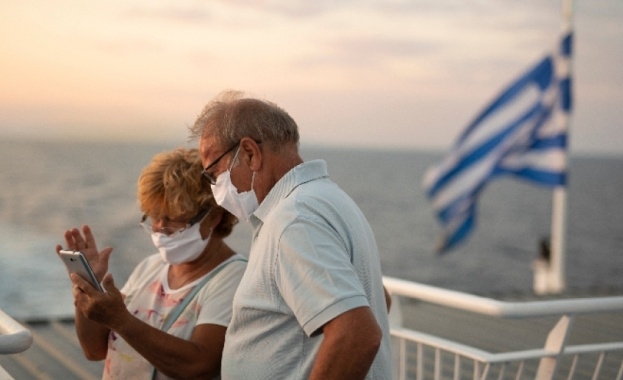 Досега Гърция е направила 1 9 милиона пълни ваксинации до края