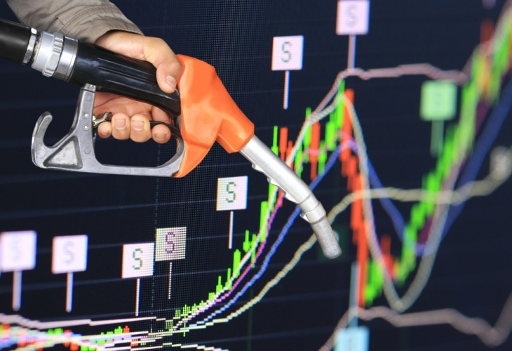 От началото на месеца цените на бензина и дизела в