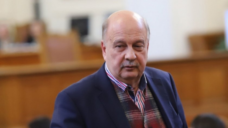 Бойко не посягай към мандата Бягай от него като от