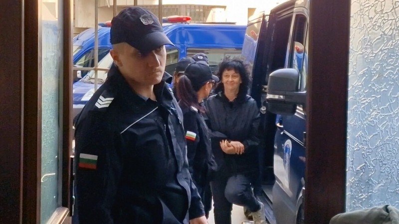 МУ-Пловдив за задържаната шефка на ревматологията в УМБАЛ „Св. Георги“: Няма основание да я освободим като декан