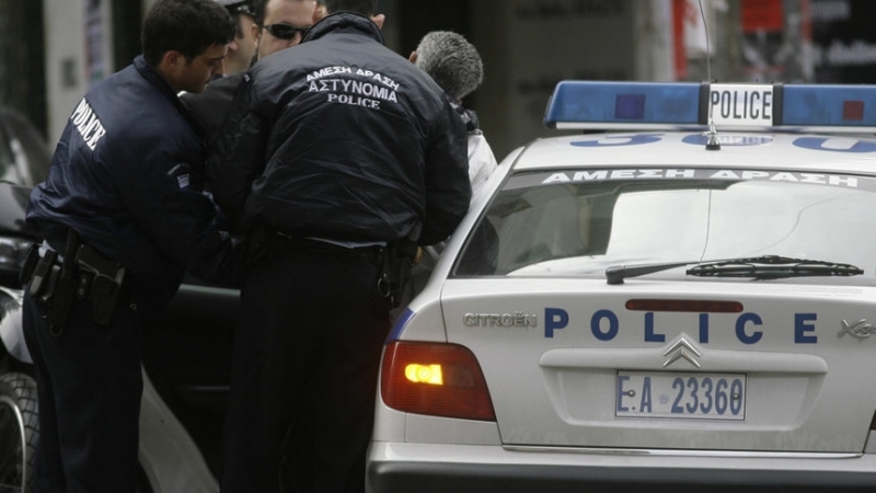 Българска гражданка е арестувана в Гърция за участие в телефонни