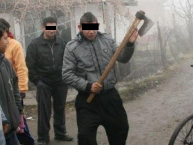 Див екшън! Масов бой между земеделци и роми във Врачанско, има ранен човек