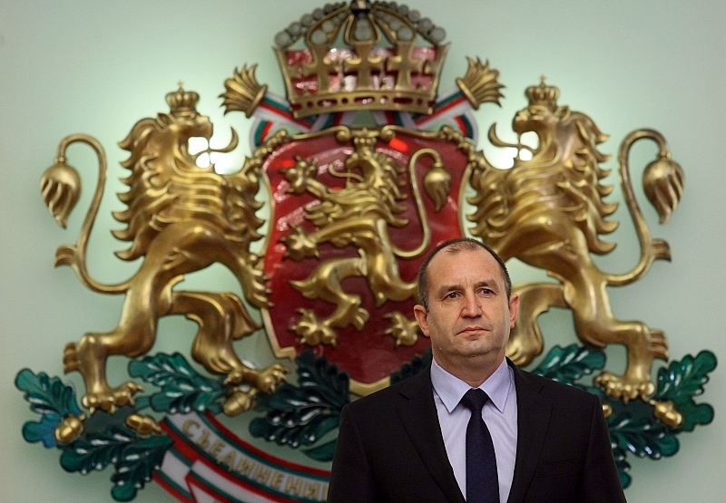 ”Имам ценностни противоречия с правителството”, обяви президентът Румен Радев. Според