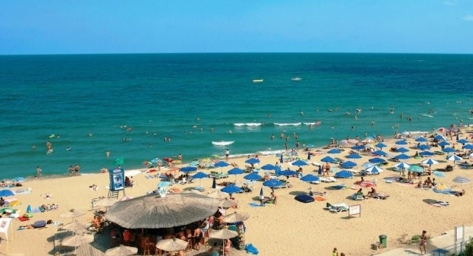 Хотелиерите и ресторантьорите по Черноморието явно вече предусещат края на