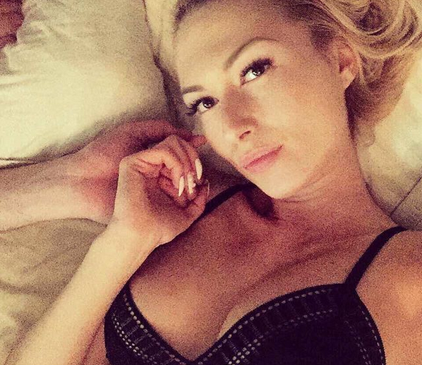 Катерина Мишева е русокосо изкушение което тепърва трупа популярност в