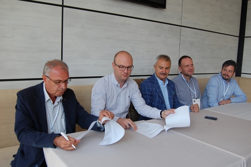 Споразумение за сътрудничество бе подписано между Технологичния център в Храдец