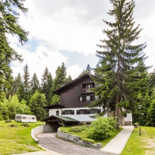 Пазарът на хотели в България изглежда твърде голям за мащабите