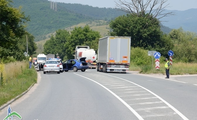 Тежка катастрофа е станала преди минути на международния път Е