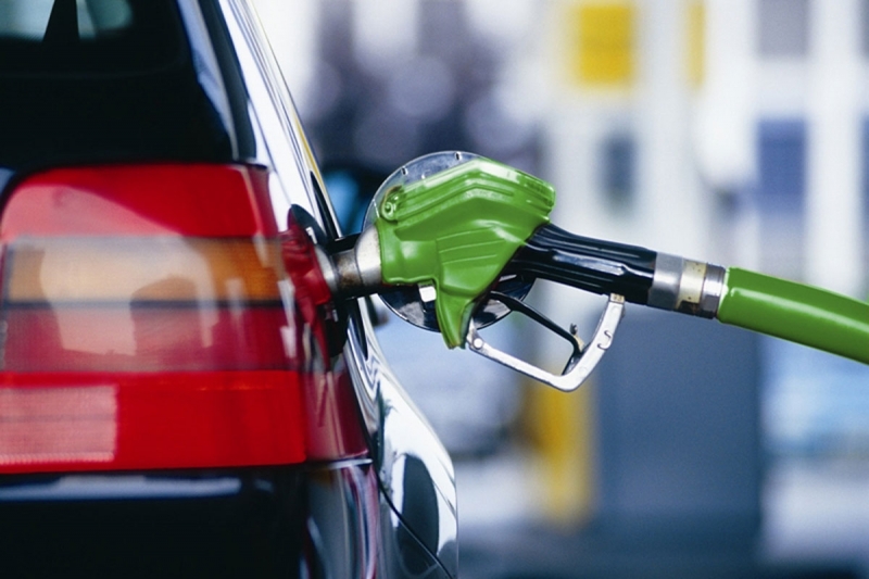 Цените на бензина в Словения спаднаха до нива невиждани отпреди