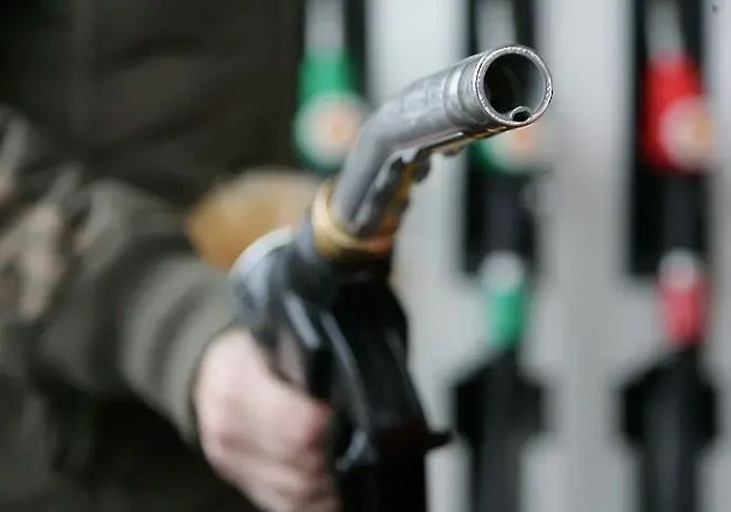 Недостиг на бензин в страната заради забавени доставки на биодобавка
