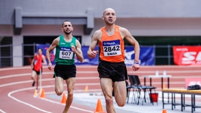 Страхотен двубой имаше и на 3000 м при мъжете на