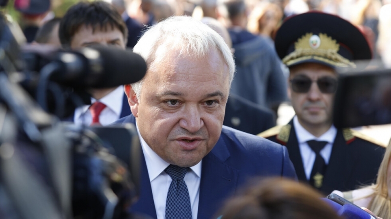 Демерджиев разпореди проверка на складовете за боеприпаси у нас