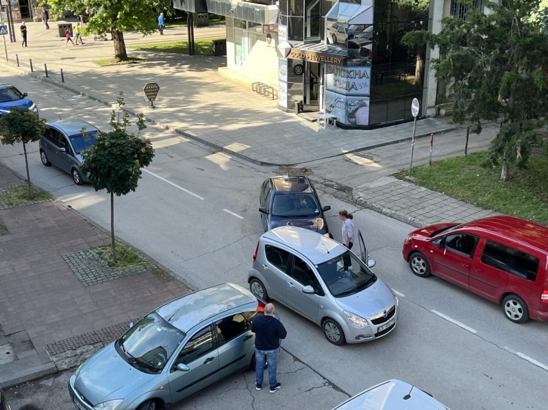 От последните минути! Бившето комунистическо величие Горан Нинов ...