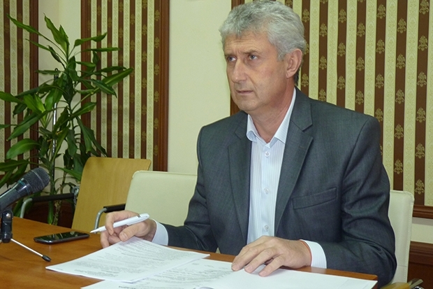 Забранява се запалването на стърнища слогове крайпътни ивици сухи треви