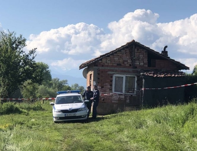 Тежко е състоянието на бабата която бе наръгана многократно от