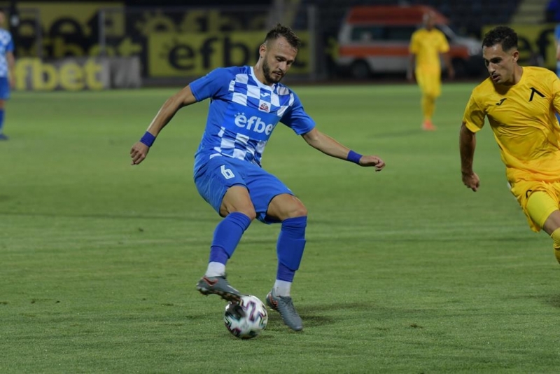 Янко Ангелов си тръгва от стадион Огоста в Монтана 27 годишният