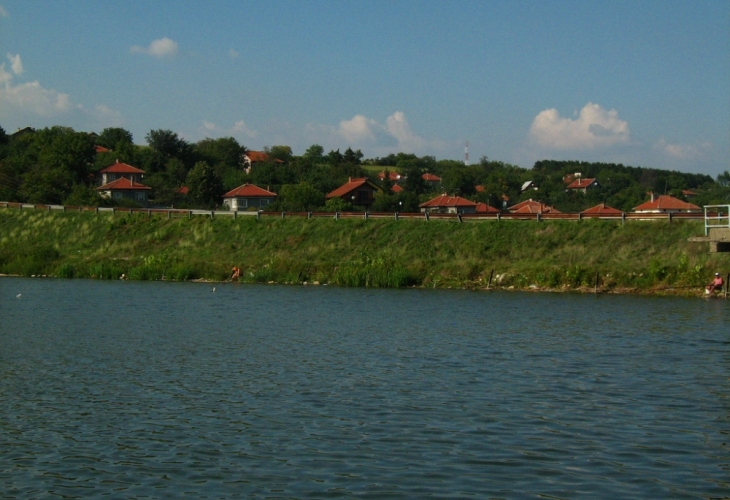 Двама души се удавиха във водоеми в русенско само за