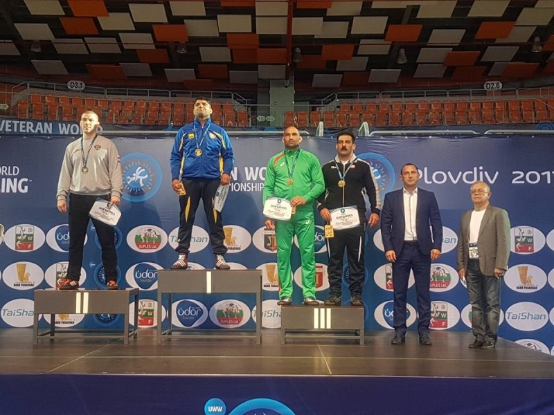 Треньорът на врачанския Ботев 93 Юлиян Димитров спечели бронзов медал