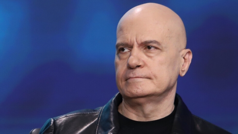 Лидерът на Има такъв народ Станислав Трифонов е подал заявление