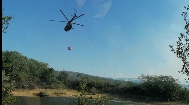 Хеликоптер Ми 17 с екипаж от Военновъздушните сили се включи днес