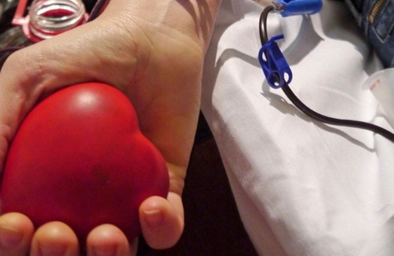 Могат ли хората с поставена ваксина срещу COVID 19 да даряват кръв отговор дават