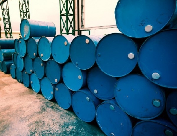 Петролът поевтиня до най ниското си ниво за последната година Негативно