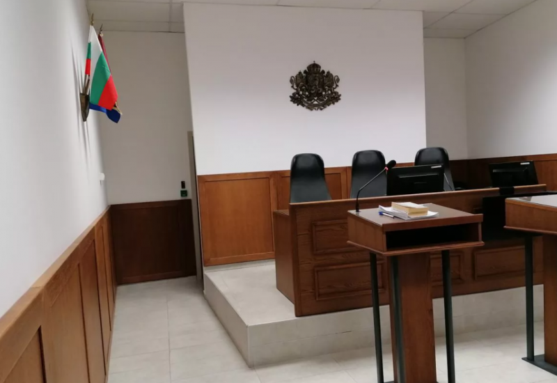 Затвор грози жена записала съдебно заседание в Лом съобщиха от