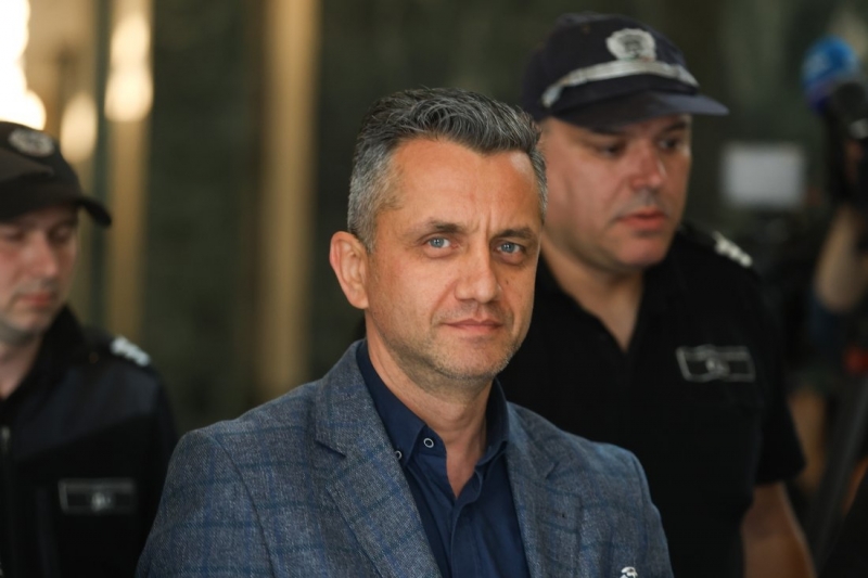 Директорът на митницата в Пловдив Мирослав Беляшки остава в ареста Това