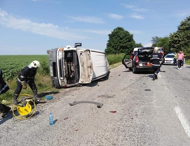 Софиянец е предизвикал катастрофа на международния път Е 79 във Видинско