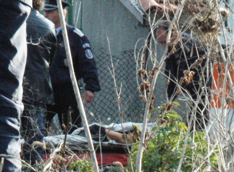 36 годишен мъж смлял от бой майка си а после я