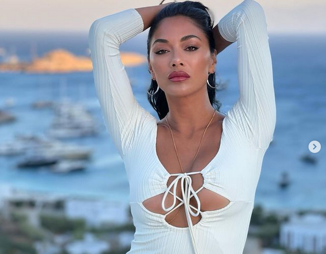 Певицата Никол Шерцингер не спира да се наслаждава на живота Бившата