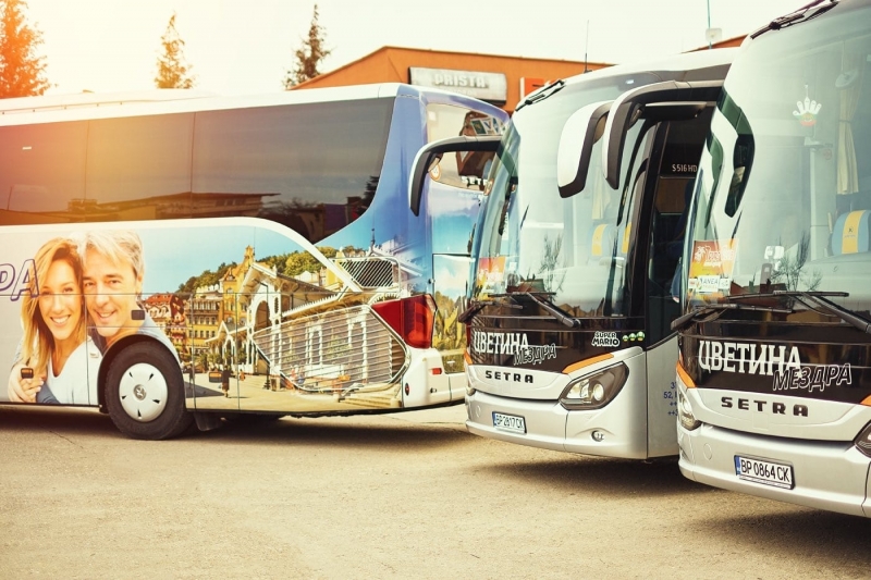 Автобусната фирма Цветина Мездра откри туристическия сезон с началото на Великденските