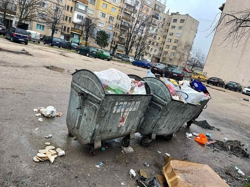 Видин продължава да тъне в боклуци и през новата 2022