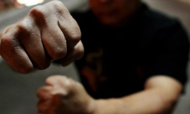 Жестокост! Агресор преби жена си пред поликлиниката в Монтана, тикнаха го в ареста