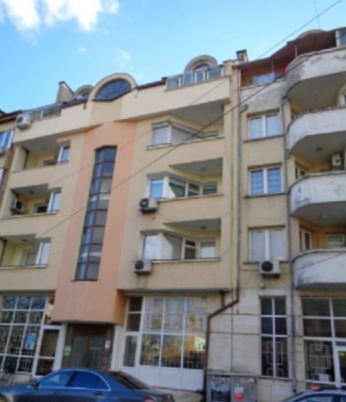 Частен съдебен изпълнител обяви на търг имуществото на заборчняло семейство