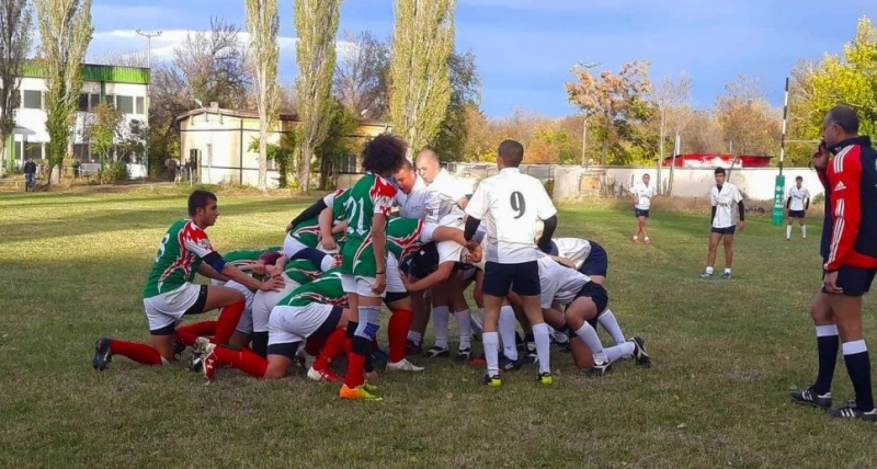 Юноши старша възраст на Балкански котки завършиха на равно след