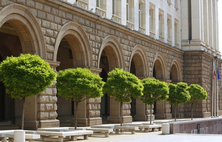 Министерският съвет прие програма за компенсиране на разходите за електрическа