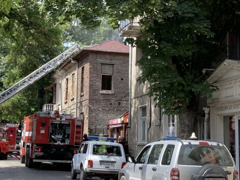 Къща бе опожарена заради късо съединение във Видинско съобщиха от